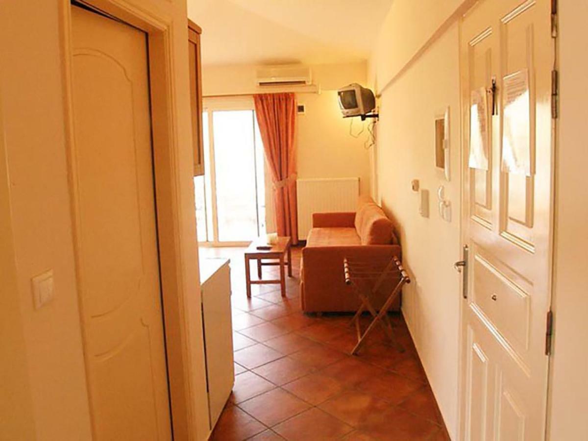 Bisti Guesthouse Hermione Extérieur photo